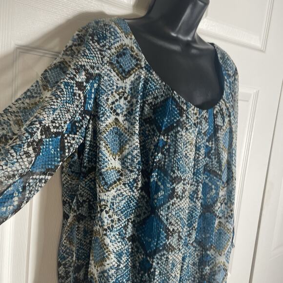Sara Michelle Shirt Women 2X Blue‎ Gray Snake Print Flowy Sheer Lined Pullover - Picture 2 of 11